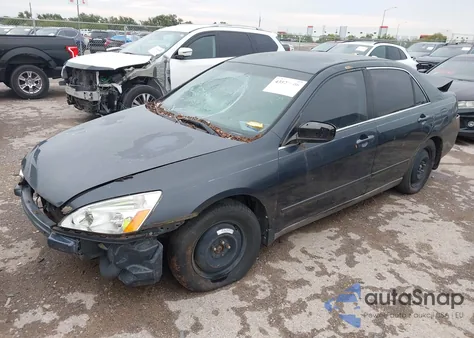 2006 Honda Accord 2.4 Lx z USA, uszkodzony, nr VIN 3HGCM56426G707597